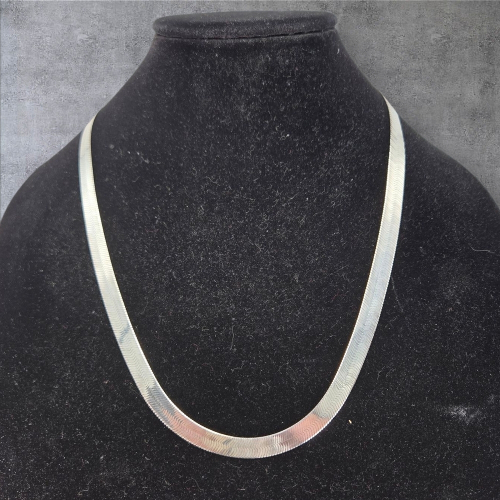 Vintage Sterling Silver Herringbone 9mm Necklace 925 SZ 23.5" Unisex